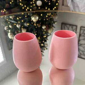 Odeme Pink Silicone stemless wine cups.